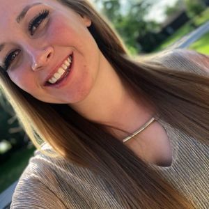 Meet your Posher, Kelli